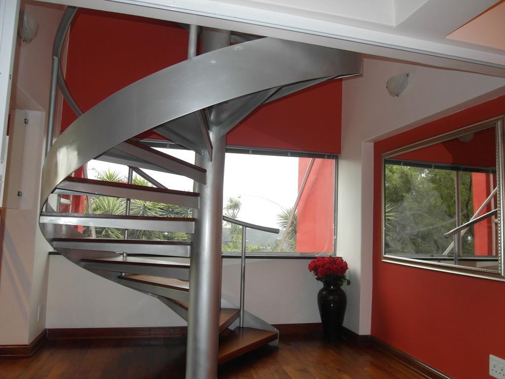 Red Square Home بريتوريا المظهر الخارجي الصورة