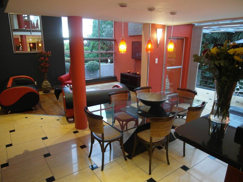 Red Square Home بريتوريا المظهر الخارجي الصورة
