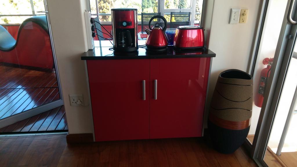 Red Square Home بريتوريا المظهر الخارجي الصورة
