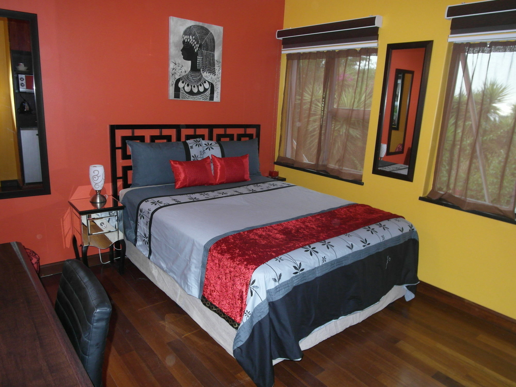 Red Square Home بريتوريا المظهر الخارجي الصورة